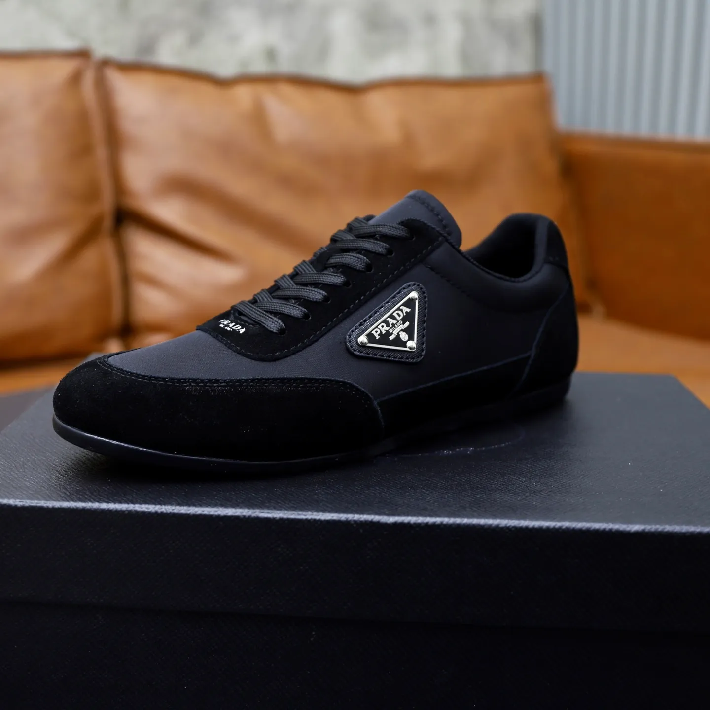 Men's shoes: 440💰🙅‍♂️🙅‍♂️🙅‍♂️ Brand: PRADA Standard code: 38–44 (45 can be customized) Level: Same as the official website Material: Original fabric Comfortable and breathable lining Lightweight and wear-resistant outsole Style category: Men's fashionable casual shoes and boots Running sneakers Distinguished luxury brand elements Top luxury Color: actual picture color